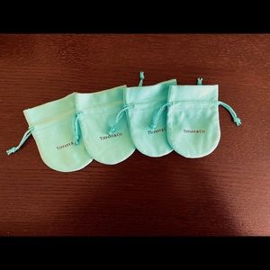 🆕 Tiffany Pouches set of 4 (Authentic)